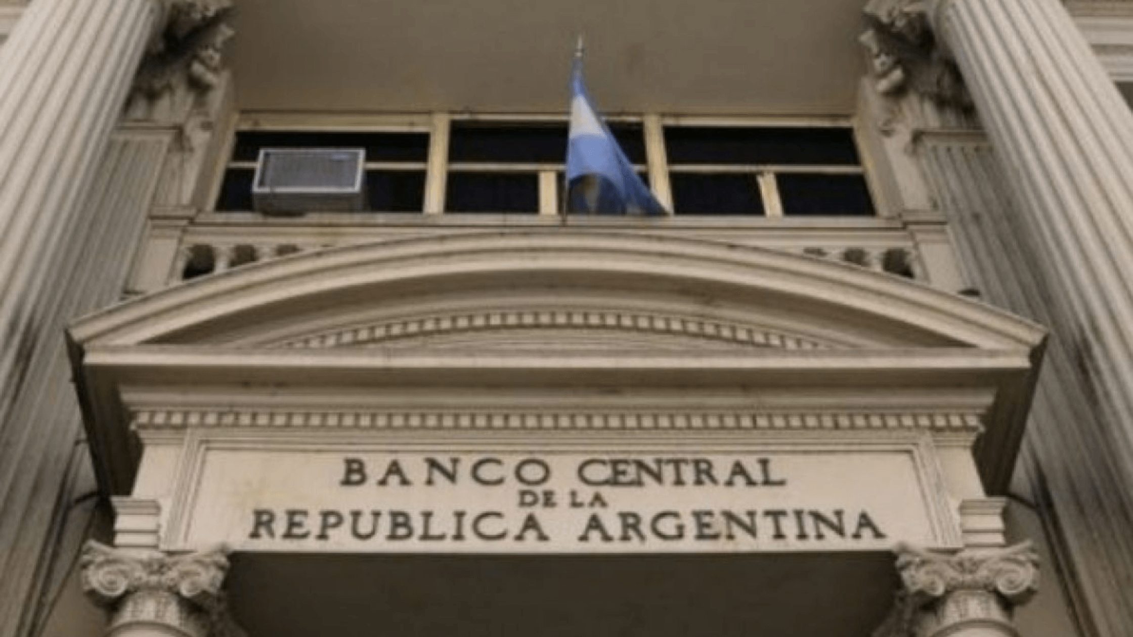 La Mesa de Enlace reclamó la eliminación de la sobretasa a los productores que almacenan trigo y soja