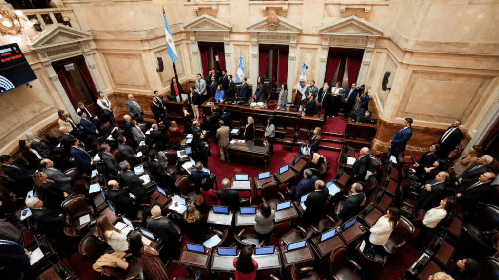 Se aprobó la ley Bases en general